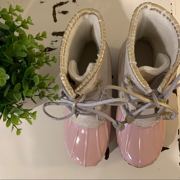 Jack Rodgers | Chole Rain Boots, Short Metallic Gold & Blush - Picture 3 of 12